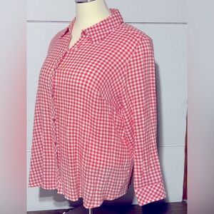 Denim and Company pink gingham women’s 3 XL blouse 30” L p/p25”, sleeve